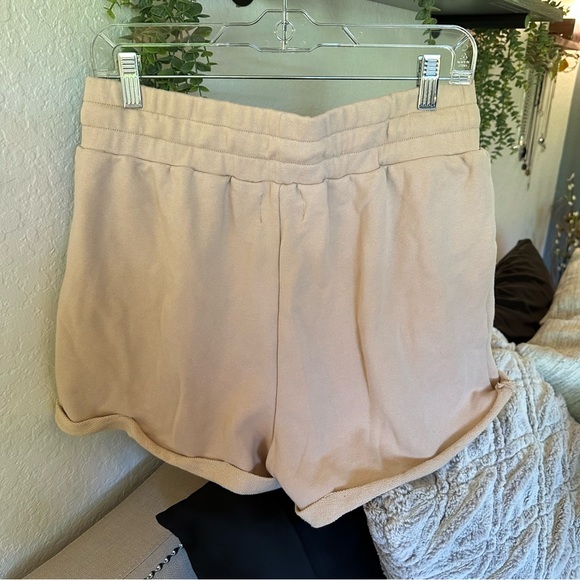 Cotton Candy LA Beige Lounge Hoodie Short Set - Picture 6 of 6